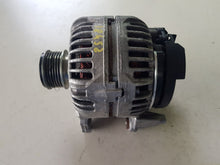 Charger l&#39;image dans la galerie, &lt; 06F903023J ALTERNATORE AUDI A4 2.0 D 103KW 2005 0124525092-SPEDIZIONE INCLUSA
