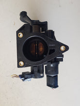 Load image into Gallery viewer, &lt; 	 89452-52011 Corpo Farfallato 89452-52011 PEUGEOT 107 1.0B 3P 50KW 2010-SPEDIZIONE INCLUSA
