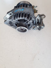 Charger l&#39;image dans la galerie, &lt; 	 27060-0Q011 ALTERNATORE PEUGEOT 107 1.0 50KW 5M B 3P (2008) 1KR-SPEDIZIONE INCLUSA
