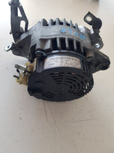 Charger l&#39;image dans la galerie, &lt; 	 27060-0Q011 ALTERNATORE PEUGEOT 107 1.0 50KW 5M B 3P (2008) 1KR-SPEDIZIONE INCLUSA
