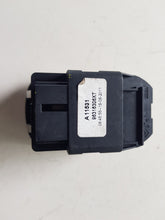 Charger l&#39;image dans la galerie, &lt; 96316306XT COMANDO ALZAVETRO ANTERIORE SINISTRO PEUGEOT 206 2011-SPEDIZIONE INCLUSA
