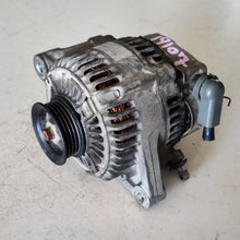 Charger l&#39;image dans la galerie, &lt; 27060-23030 ALTERNATORE TOYOTA YARIS 1.0 B 50KW 2004 102211-1680-SPEDIZIONE INCLUSA
