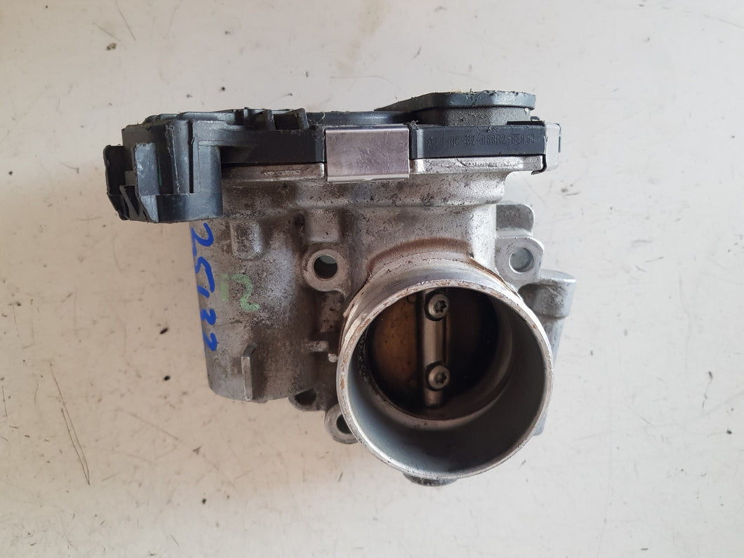 < 55562270 CORPO FARFALLATO VALVOLA A FARFALLA OPEL CORSA D 1.2 B 63KW 2010-SPEDIZIONE INCLUSA