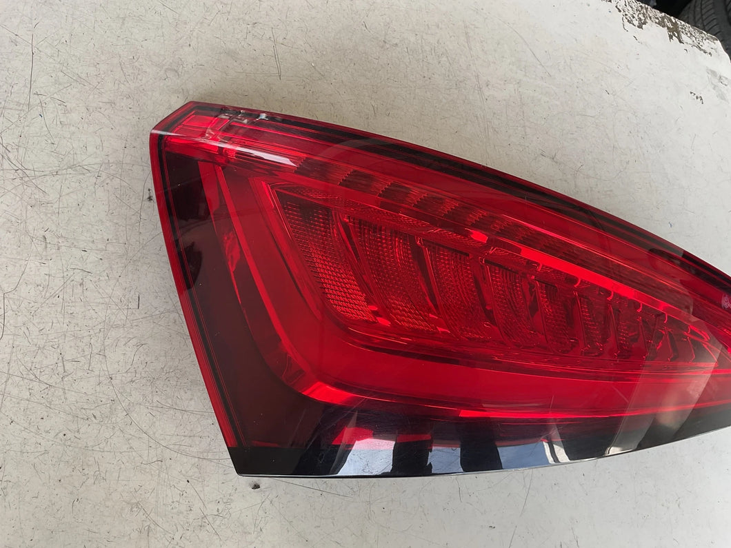 8R0945093C STOP FANALE POSTERIORE SINISTRO AUDI Q5 2.0 D 140KW 190CV 2015 -SPEDIZIONE INCLUSA