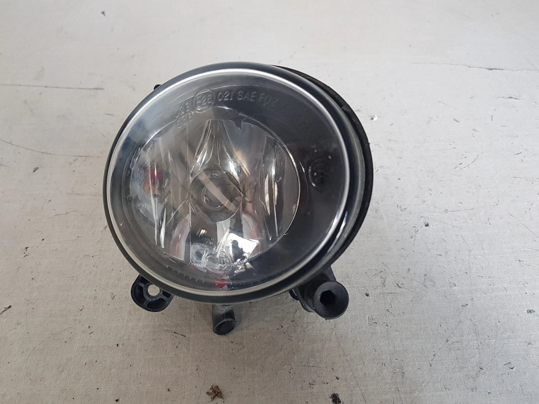 FARO FANALE FENDINEBBIA ANTERIORE DESTRO AUDI Q5 2.0 D 140KW 190CV 2015 -SPEDIZIONE INCLUSA