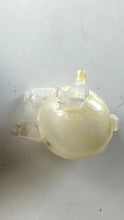 Carica l&#39;immagine nel visualizzatore di Gallery, 980077728002 VASCHETTA SERBATOIO RECUPERO ACQUA MOTORE OPEL CROSSLAND X 1.5 D 81KW DV5RCE YH01 2022-SPEDIZIONE INCLUSA
