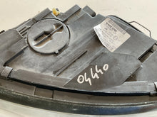 Carica l&#39;immagine nel visualizzatore di Gallery, 31299583 FARO FANALE PRIOETTORE LUCE ANTERIORE SINISTRO VOLVO S40 1.9 D 85KW 2003 0301237201
