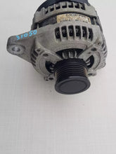 Carica l&#39;immagine nel visualizzatore di Gallery, 52083170 ALTERNATORE ALFA ROMEO GIULIETTA 1.6 D 88KW 2019 MS1042117050 - SPEDIZIONE INCLUSA
