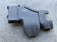 Carica l&#39;immagine nel visualizzatore di Gallery, 17705-0Q030 114050-510 BOX SCATOLA FILTRO ARIA PER TOYOTA Aygo 3° Serie 17705-0Q030 1KR-FE Benzina 1000 - SPEDIZIONE INCLUSA
