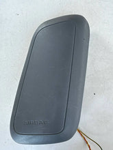 Carica l&#39;immagine nel visualizzatore di Gallery, 73920YV010 AIRBAG SEDILE LATERALE SINISTRO CITROEN C1 1.0 B 50KW 2007 521235-SPEDIZIONE INCLUSA
