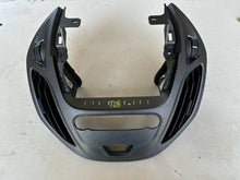 Carica l&#39;immagine nel visualizzatore di Gallery, ET76-R014L21-ACW GRIGLIA RADIO CON BOCCHETTE ARIA FORD TRANSIT COURIER 1.5 TDCI 75 CV 55KW 2020 IT76-18835-AB-SPEDIZIONE INCLUSA
