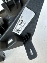 Carica l&#39;immagine nel visualizzatore di Gallery, ET76-R014L21-ACW GRIGLIA RADIO CON BOCCHETTE ARIA FORD TRANSIT COURIER 1.5 TDCI 75 CV 55KW 2020 IT76-18835-AB-SPEDIZIONE INCLUSA
