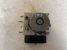 Load image into Gallery viewer, 2265106455 0265956123 44540-0030 CENTRALINA ABS + POMPA ABS PER TOYOTA AYGO (14-18) - SPEDIZIONE INCLUSA

