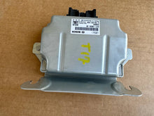 Carica l&#39;immagine nel visualizzatore di Gallery, AV1-14B526-AB CENTRALINA MODULO FORD TRANSIT COURIER 1.5 TDCI 75 CV 55KW 2020 XWCA 0199DC1039-SPEDIZIONE INCLUSA
