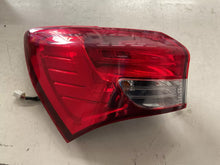 Carica l&#39;immagine nel visualizzatore di Gallery, 92401-1K0 STOP FANALE POSTERIORE SINISTRO HYUNDAI IX20 1.4 B 66KW 2014 G4FA92401-1K0 STOP FANALE POSTERIORE SINISTRO HYUNDAI IX20 1.4 B 66KW 2014 G4FA - SPEDIZIONE INCLUSA

