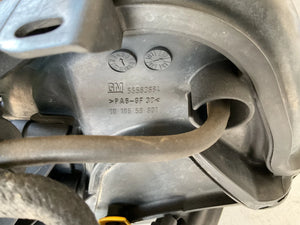 55563664 1019659S01 COLLETTORE DI ASPIRAZIONE CHEVROLET AVEO OPEL CORSA D 1.2 63KW 2014 A12XER-SPEDIZIONE INCLUSA