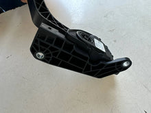 Carica l&#39;immagine nel visualizzatore di Gallery, 8V21-9F836-AC PEDALE ACCELERATORE POTENZIOMETRO FORD TRANSIT COURIER 1.5 TDCI 75 CV 55KW 2020 6PV009517-30-SPEDIZIONE INCLUSA
