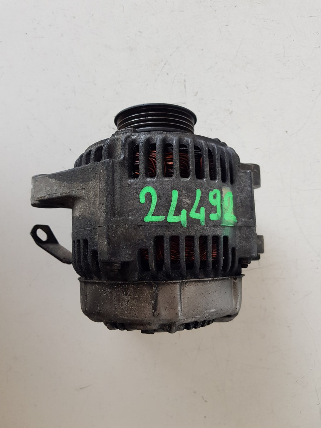 < 27060-21020 ALTERNATORE TOYOTA YARIS VERSO 1.3 B 63KW 2004 - SPEDIZIONE INCLUSA