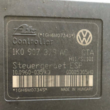 Load image into Gallery viewer, &lt; 1K0614517AE CENTRALINA POMPA ABS VOLKSWAGEN GOLF PLUS 1.9 D 2007 1K0907379AC - SPEDIZIONE INCLUSA
