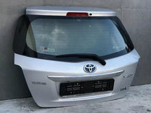 Carica l&#39;immagine nel visualizzatore di Gallery, PORTELLONE POSTERIORE COFANO PORTELLO BAGAGLIAIO TOYOTA YARIS 3 P13 2014 HYBRID - SPEDIZIONE INCLUSA
