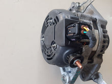 Charger l&#39;image dans la galerie, &lt; 27060-0Q060 ALTERNATORE TOYOTA YARIS 1.0 B 51KW 2011 TG104210-9240 - SPEDIZIONE INCLUSA
