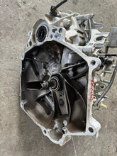 Load image into Gallery viewer, CAMBIO HONDA JAZZ 1.2 B 66KW 2011 L12B12 - SPEDIZIONE INCLUSA
