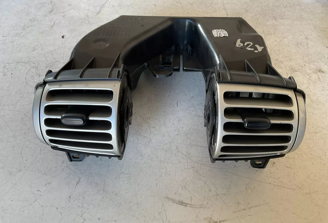 A4518300254 BOCCHETTA ARIA CENTRALE PRESA ARIA SMART 451 2010 - SPEDIZIONE INCLUSA