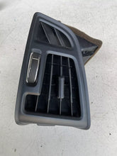Carica l&#39;immagine nel visualizzatore di Gallery, AM51-R018B08-AFW BOCCHETTA DIFFUSORE ARIA FORD FOCUS C MAX 2014 - SPEDIZIONE INCLUSA
