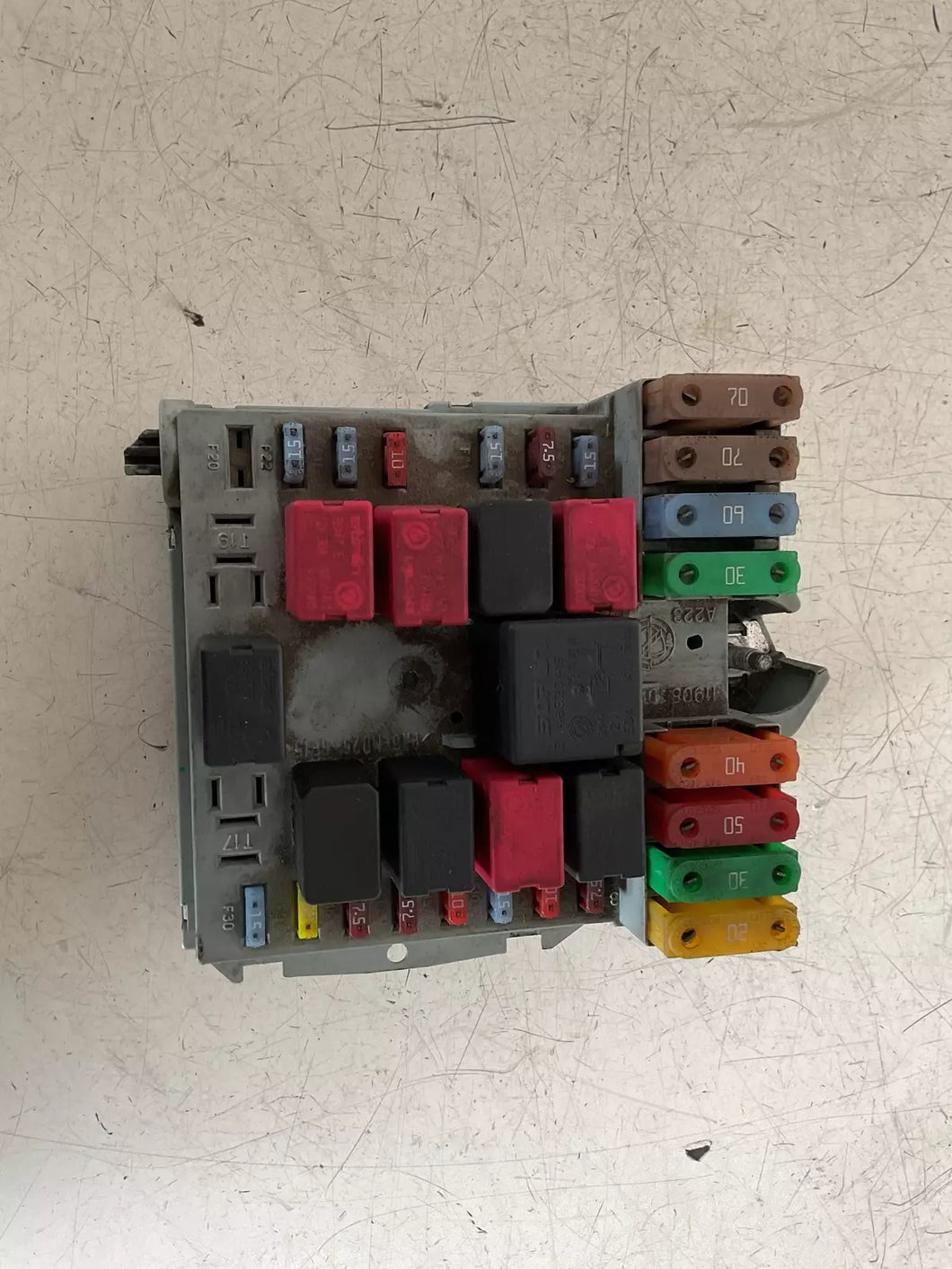 51795923 CENTRALINA SCATOLA PORTA FUSIBILI LANCIA MUSA 1.4 B 70KW 2009 - SPEDIZIONE INCLUSA