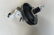 Carica l&#39;immagine nel visualizzatore di Gallery, 58500-1K200 POMPA SERVOFRENO HYUNDAI IX20 1.4 B 66KW 5M 5P (2014) 59110-1K200 20140811-1066 - SPEDIZIONE INCLUSA

