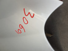 Load image into Gallery viewer, &lt; PARAFANGO ANTERIORE SINISTRO FIAT GRANDE PUNTO EVO 2013 - SPEDIZIONE INCLUSA
