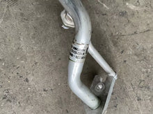 Load image into Gallery viewer, 88720-0H010C TUBO TUBAZIONE ARIA CONDIZIONATA TOYOTA AYGO 1.0 B 50KW 5M 5P (2010) RICAMBIO USATO - SPEDIZIONE INCLUSA
