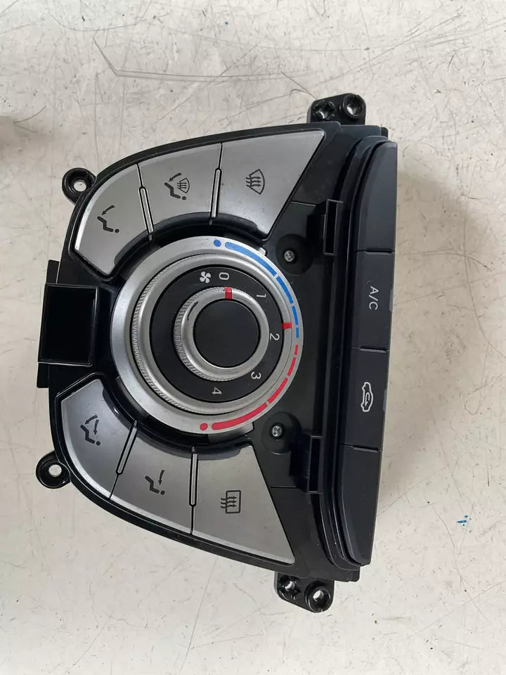97250-1K520 COMANDO CLIMA ARIA A/C HYUNDAI IX20 1.4 B 66KW 2014 G4FA C500-FABEC JMB JEW129 - SPEDIZIONE INCLUSA