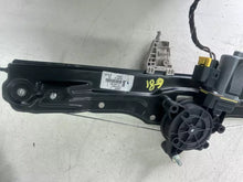 Carica l&#39;immagine nel visualizzatore di Gallery, 51974580 ALZACRISTALLO ANT SX LANCIA YPSILON 4 (312) 1.2BZ DAL 2012 - SPEDIZIONE INCLUSA
