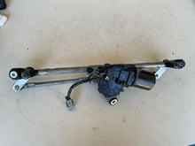 Carica l&#39;immagine nel visualizzatore di Gallery, 96988330 MOTORINO ASTA TERGICRISTALLO ANTERIORE CHEVROLET AVEO 1.2 B 62KW 2010 96850001 - SPEDIZIONE INCLUSA
