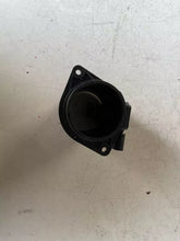 Carica l&#39;immagine nel visualizzatore di Gallery, A0000943348 DEBIMETRO FLUSSOMETRO MERCEDES CLASSE B W245 2.0 D 103KW 2009 - SPEDIZIONE INCLUSA
