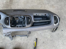 Carica l&#39;immagine nel visualizzatore di Gallery, 07356121160 KIT AIRBAG CRUSCOTTO FIAT 500L 500 L ANNO 2014 CON 1 CINTURA SINISTRA 07355573010 - SPEDIZIONE INCLUSA
