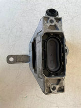 Carica l&#39;immagine nel visualizzatore di Gallery, 13227717 SUPPORTO MOTORE OPEL INSIGNIA A 2.0 DIESEL 13227717 2008-2017 - SPEDIZIONE INCLUSA
