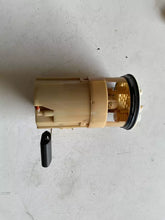 Carica l&#39;immagine nel visualizzatore di Gallery, 31110-07000 POMPA CARBURANTE E GALLEGGIANTE KIA PICANTO 1.1 B 47KW 2005 - SPEDIZIONE INCLUSA
