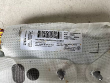 Load image into Gallery viewer, 34024859E 00018005210 AIRBAG SEDILE DESTRO CODICE MARCA TRW Fiat 500 2007-2015 - SPEDIZIONE INCLUSA
