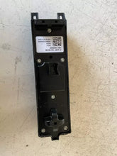 Carica l&#39;immagine nel visualizzatore di Gallery, AM5T14A132BB AM5T14A132BB comando alzacristalli anteriore sinistro per FORD C-MAX 2014 - SPEDIZIONE INCLUSA
