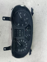 Carica l&#39;immagine nel visualizzatore di Gallery, P8200279062B QUADRO CONTACHILOMETRI TACHIMETRO Renault Trafic 1.9 D 2004 - SPEDIZIONE INCLUSA
