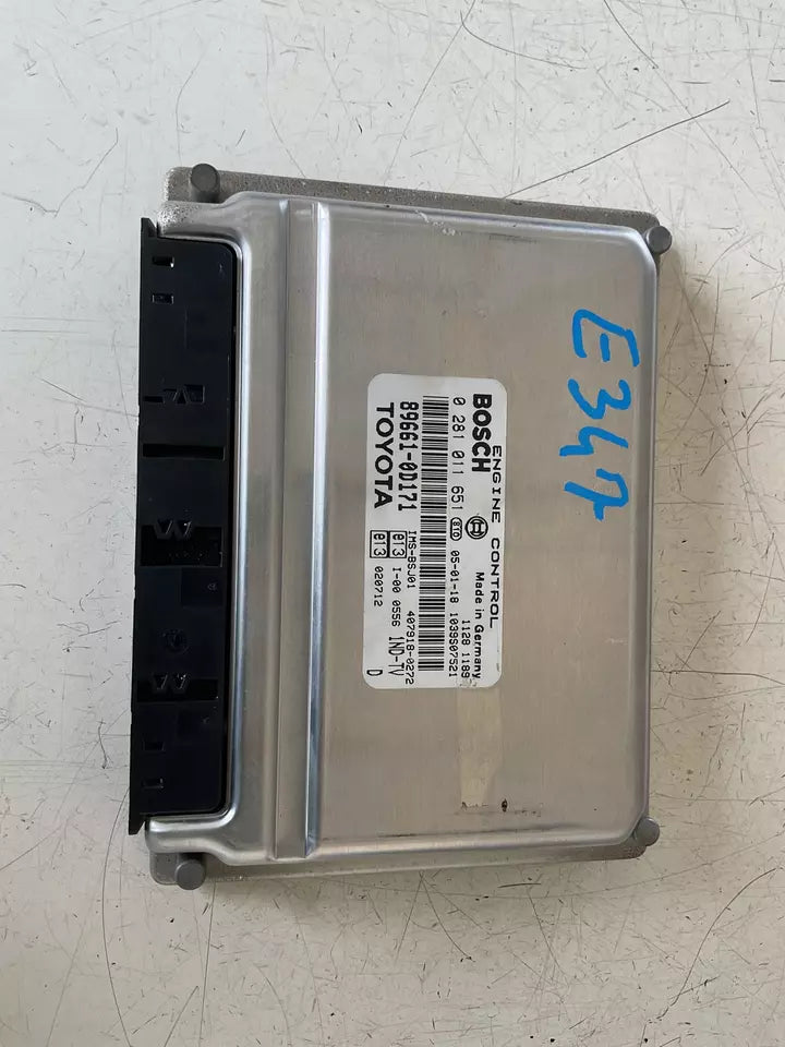 89661-0D171 CENTRALINA MOTORE TOYOTA YARIS 1.4 D ANNO 2004 0281011651 - SPEDIZIONE INCLUSA