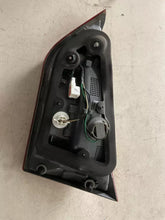 Carica l&#39;immagine nel visualizzatore di Gallery, 92403-1K0 STOP INTERNO SINISTRO HYUNDAI IX20 1.4 B 66KW 2014 G4FA - SPEDIZIONE INCLUSA
