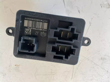 Carica l&#39;immagine nel visualizzatore di Gallery, MR017600-8710 RESISTENZA MOTORINO VENTILAZIONE ABITACOLO JEEP RENEGADE 2024 3074246289608 - SPEDIZIONE INCLUSA

