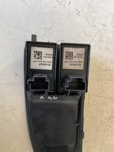 Carica l&#39;immagine nel visualizzatore di Gallery, A4518204210 A4518204110 COMANDO Interruttore alzacristalli anteriore sinistro Smart Fortwo Coupe 451 2010 - SPEDIZIONE INCLUSA
