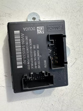 Carica l&#39;immagine nel visualizzatore di Gallery, AV6N-14B533-AF CENTRALINA PORTA ANTERIORE DESTRA FORD C-MAX 1.6 D 85KW 6M 5P 2014 - SPEDIZIONE INCLUSA
