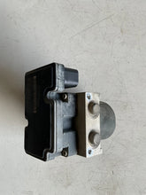 Carica l&#39;immagine nel visualizzatore di Gallery, 9652182680 CENTRALINA ABS AGGREGATO POMPA CITROEN C3 1.4 D 66KW 2004 10.0207-0016.4 - SPEDIZIONE INCLUSA
