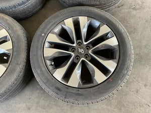 J68-3101010A SET DI 4 Cerchi in lega 215/55R18 DR 4.0 DR4 2022 5000KM 1 GOMMA CON SEGNI COME DA FOTO - SPEDIZIONE INCLUSA