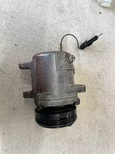 Carica l&#39;immagine nel visualizzatore di Gallery, A6602300011 COMPRESSORE CLIMA ARIA CONDIZIONATA A/C SMART FORTWO (451) 800 D 33KW 2009 W08B2112632 - SPEDIZIONE INCLUSA
